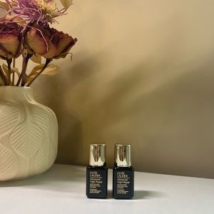 2✖️ Estee lauder advanced night repair serum 
7ml each size
Brand new
